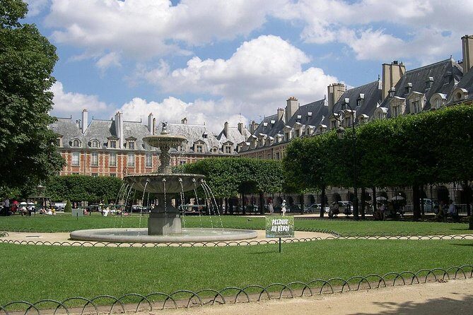 Paris Le Marais Historical Walking Tour with Wine and Cheese Tasting - Who Would Love This Tour?