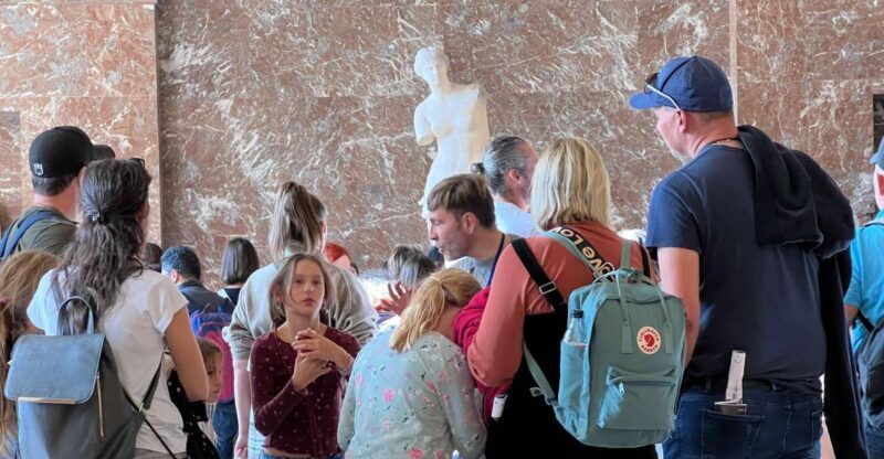 Paris Louvre: 2-Hour Private Tour for Groups or Families - Exploring the Louvre in Just 2 Hours