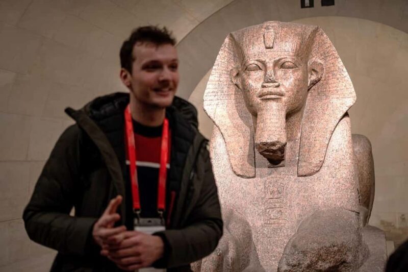 Paris: Louvre Masterpieces Tour with Pre-Reserved Tickets - Highlights of the Tour