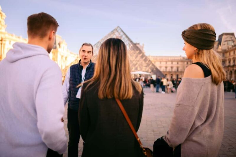 Paris: Louvre Mona Lisa Private Guided Tour with First Entry - Starting Point and Logistics