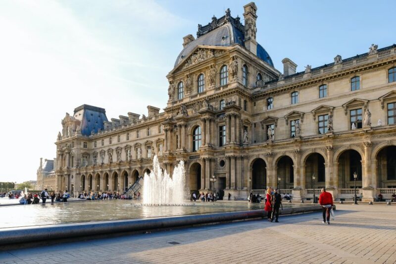Paris: Louvre Museum Skip-the-Line Entry and Private Tour - What Makes This Tour Stand Out