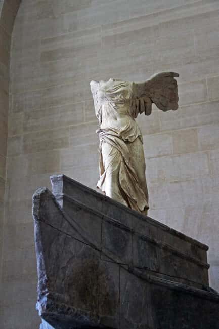 Paris: Louvre Museum Skip-the-Line Guided Tour - Discover the Louvre with a Private Guided Tour and Cultural Walk