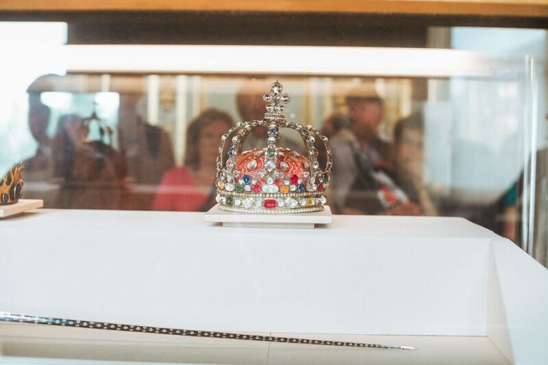 Paris: Louvre Museum Timed-Entrance Ticket - The Sum Up