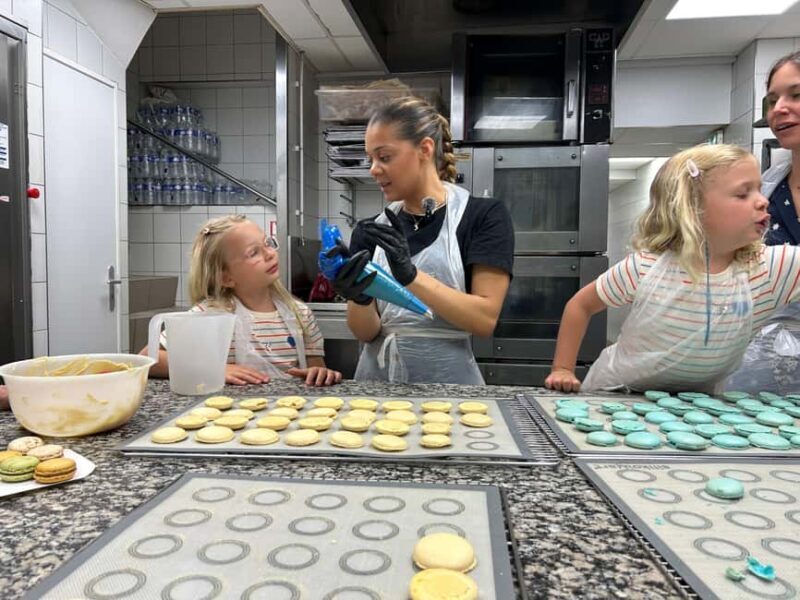 Paris: Macaron Baking Class - Customizing Flavors and Colors