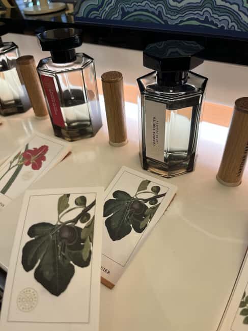 Paris: Marais District Perfume Private Walking Tour - What Travelers Say