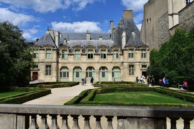 Paris Medieval Heart: Walking Tour in Ancient Marais - The Value of This Tour