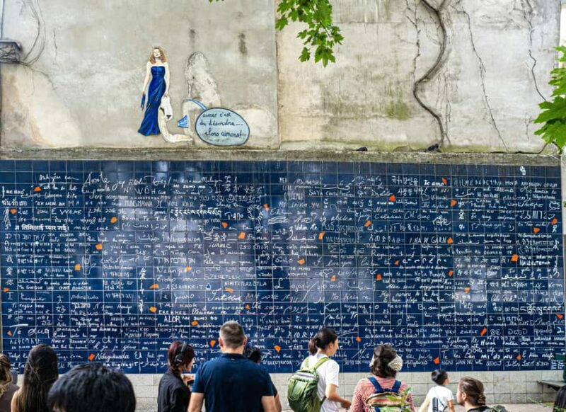 Paris: Montmartre Art, History, and Bohemian Life Tour - Key Points