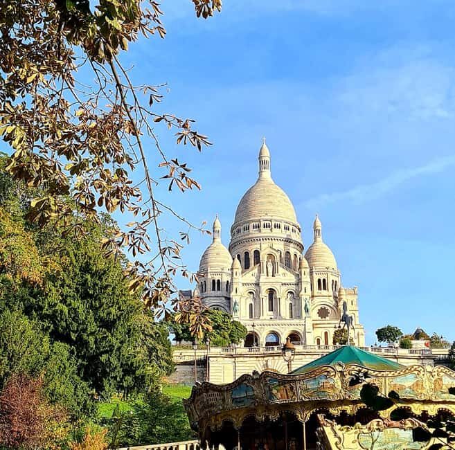 Paris: Montmartre Drawing tour with a local artist - Key Points
