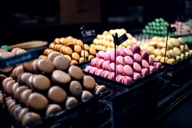 Paris: Montmartre Food Tour with 8+ Food Tastings & Wines - Key Points