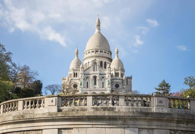 Paris: Montmartre Guided Walking Tour and Seine River Cruise - A Deep Dive into the Experience