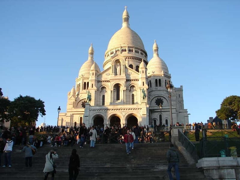 Paris: Montmartre Private Guided Walking Tour - Key Points