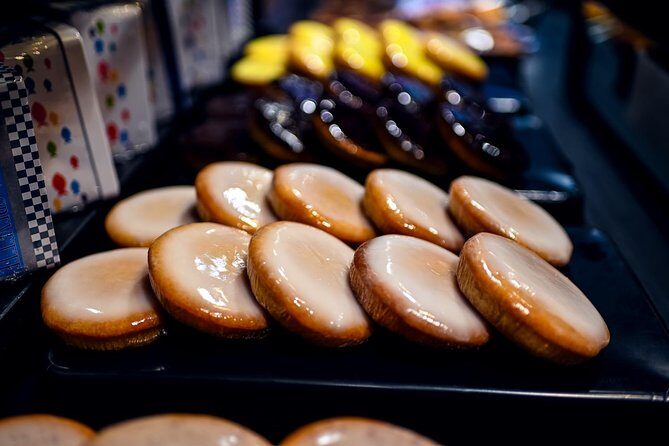 Paris Montmartre Private Walking Food Tour With Secret Food Tours - An Authentic Taste of Montmartre