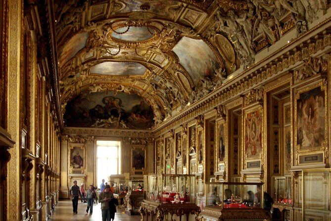 Paris Murders and Mysteries semi-private tour of the Louvre - FAQs