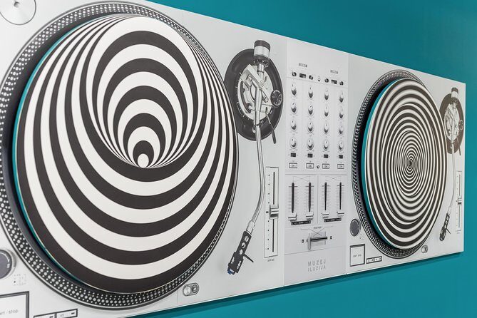 Paris Museum of Illusions Entry Ticket - FAQ