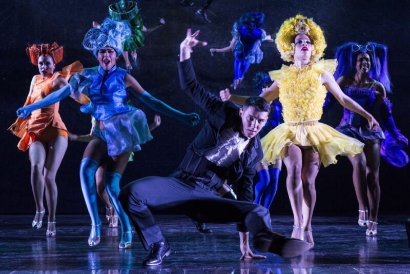 Paris: New Year's Eve 31/12 Dinner and Cabaret Show - FAQ