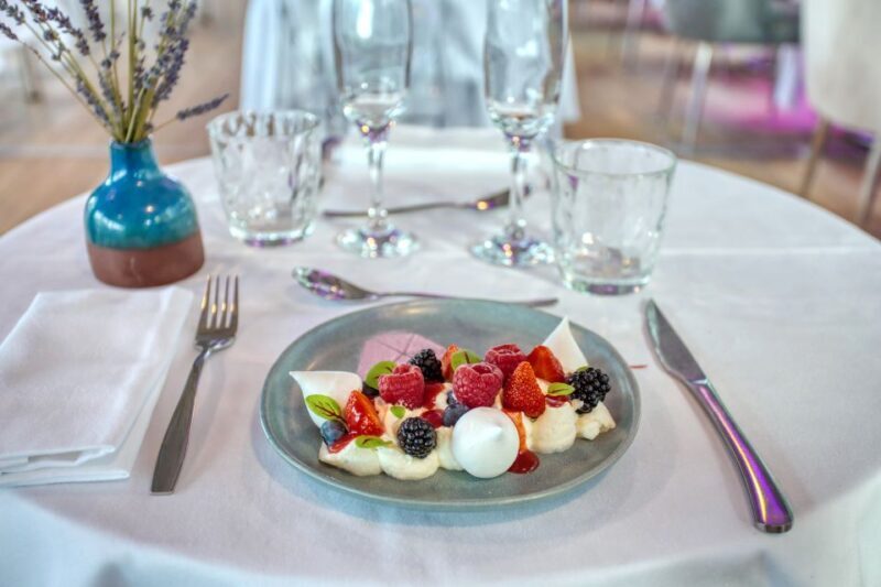 Paris: New Year's Eve Diamant Bleu Special Dinner Cruise - Setting Sail on the Seine: What to Expect