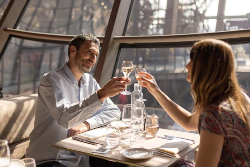 Paris: New Year's Lunch on the 1st floor of the Eiffel Tower - Key Points