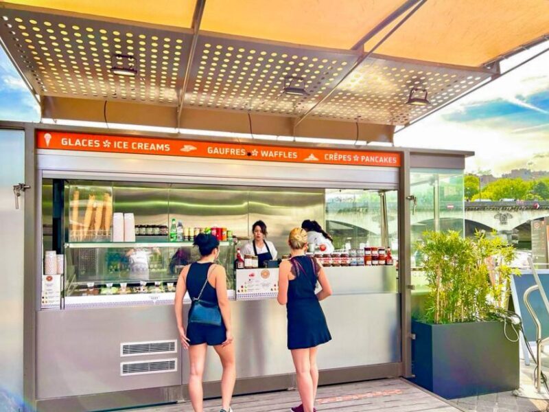 Paris: Night River Cruise On The Seine With Waffle Tasting - Key Points