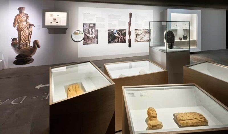 Paris: Notre Dame Audio Tour with Crypt Ticket - FAQ