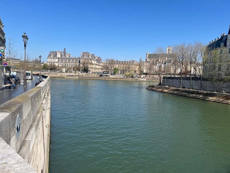 Paris: Notre-Dame Cathedral Exterior Tour with Entrance - The Experience Guides and Review Highlights