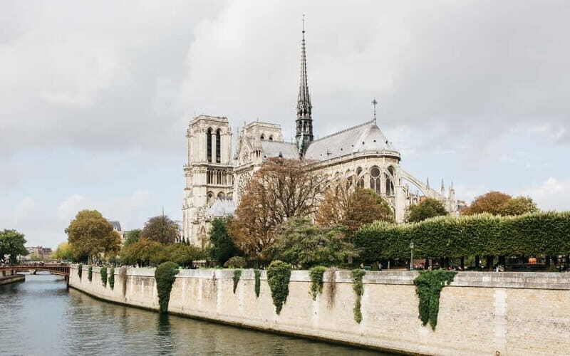 Paris: Notre Dame Exterior Guided Tour with a Small Group - Why This Tour Stands Out