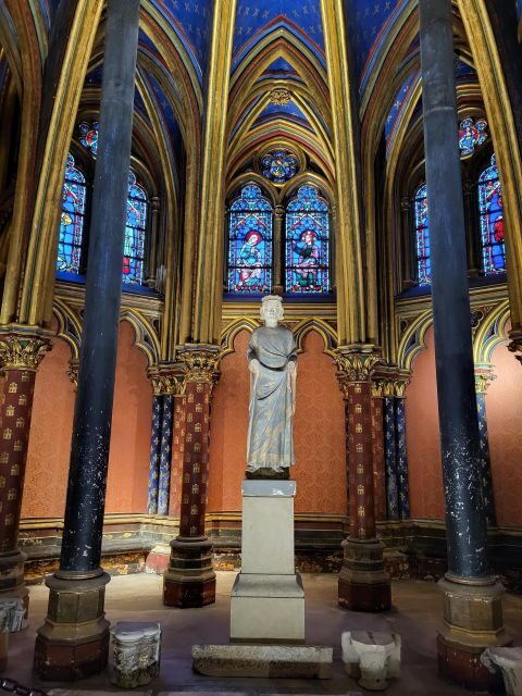 Paris: Notre Dame Exterior Walking Tour with Sainte Chapelle - Scenic Stops: Pont Neuf and Place Dauphine