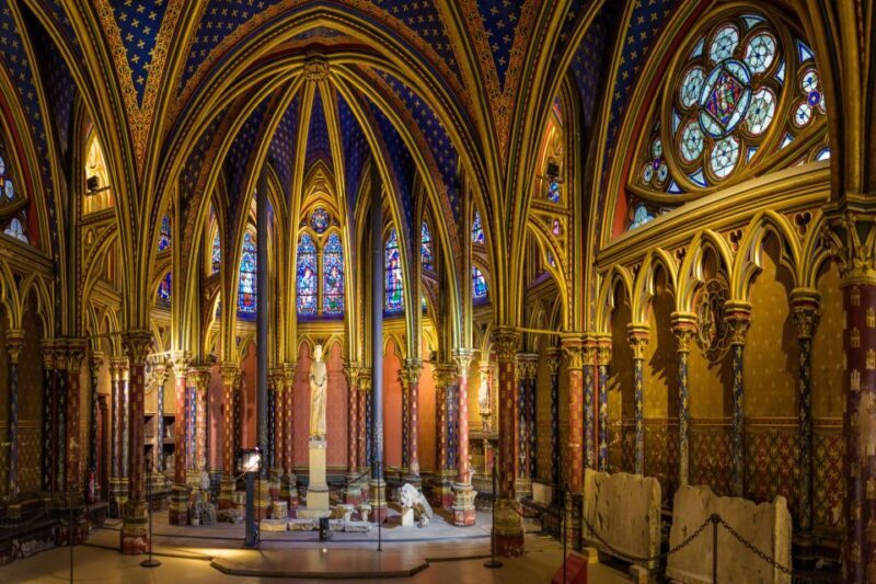 Paris Old Town Highlights Guided Walking Tour - A Deep Dive into the Itinerary