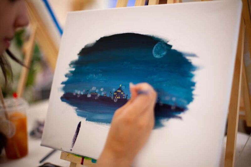 Paris : Painting experience in an art cafe - FAQs