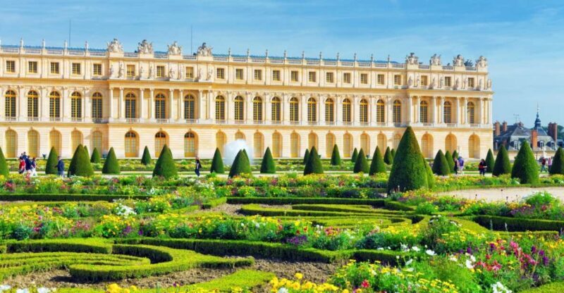 Paris: Palace of Versailles Private Tour with Transportation - Transportation and Group Size