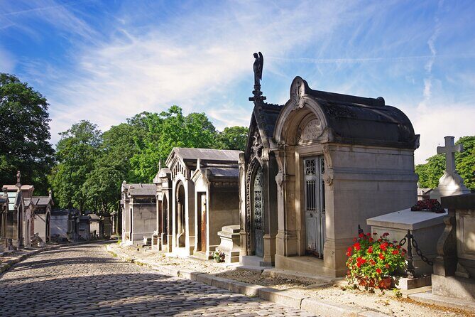 Paris Père Lachaise Cemetery Love Affairs and Death Walking Tour - Key Points