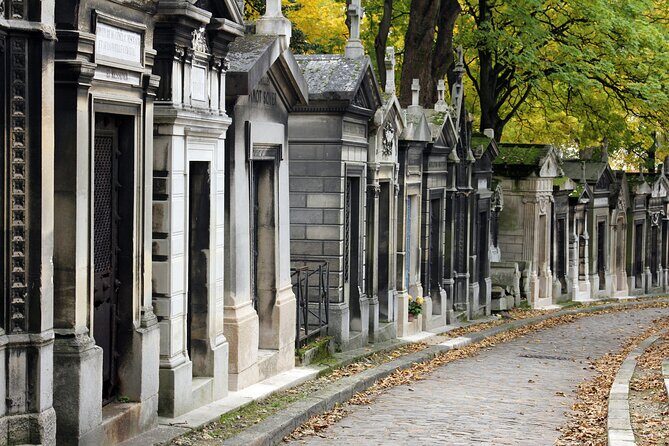Paris Père Lachaise Cemetery Love Affairs and Death Walking Tour - Authentic Insights from Reviewers