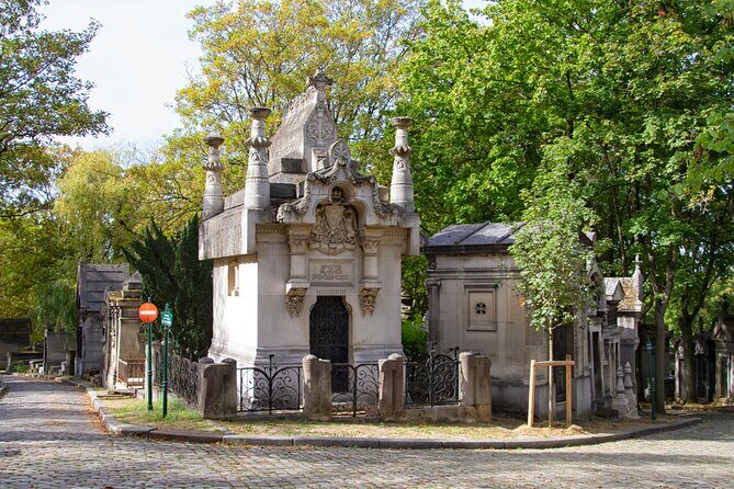 Paris Père Lachaise Cemetery Love Affairs and Death Walking Tour - Who Will Love This Tour?