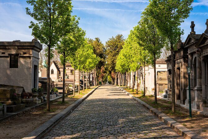 Paris Père Lachaise Cemetery Love Affairs and Death Walking Tour - The Sum Up: Is This Tour Worth It?
