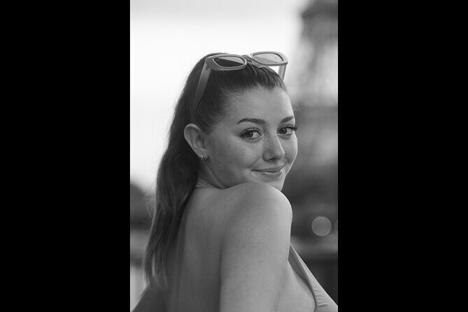 PARIS PHOTO - Joyful stroll for a Private Professional Shoot - Who Is This Tour Best For?