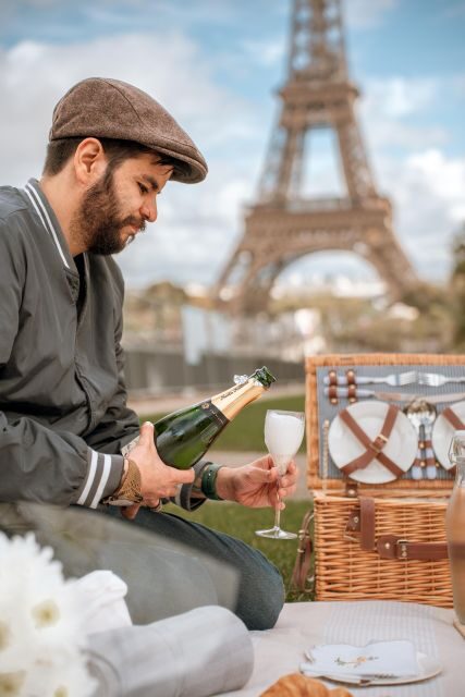 Paris: Picnic experience in front of the Eiffel Tower - Who Should Consider This Experience?