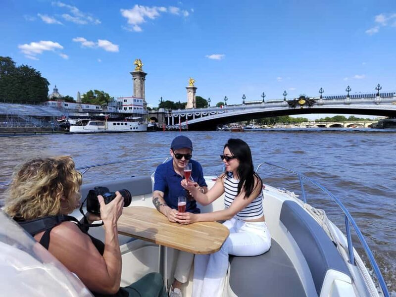 Paris private boat Seine River start near Eiffel Tower - The Experience: What to Expect from Start to Finish