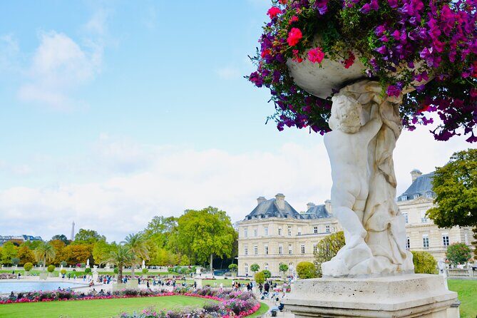 Paris: Private City Tour by Car with Driver and Guide - Key Points