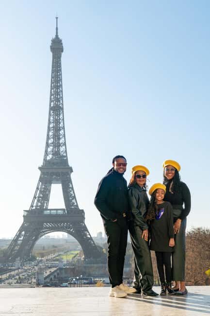 Paris: Private Eiffel Tower Express Photoshoot - Who Will Love This?
