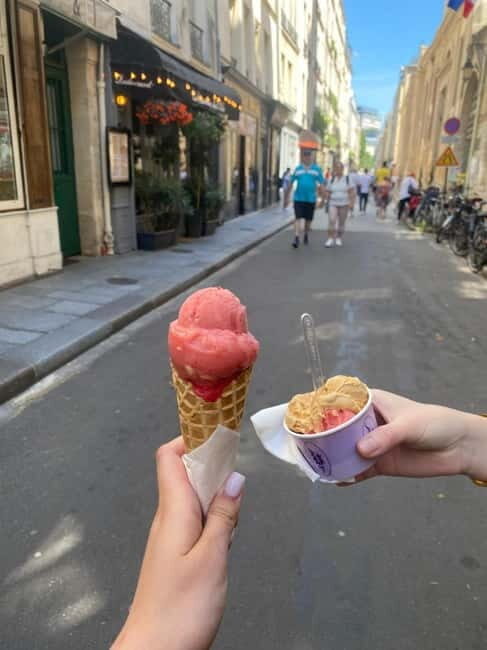 Paris: Private Guided Tour with a Local in English/Russian - Practical Tips for Your Tour