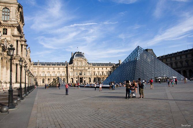 Paris Private Louvre Museum, Must See, 1H30 Tour. - FAQs
