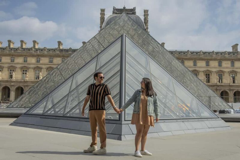 Paris: Private Photoshoot Outside the Louvre Museum - Key Points