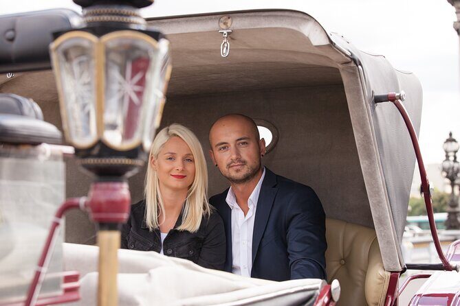 Paris Private Romantic Horse & Carriage Ride - Key Points