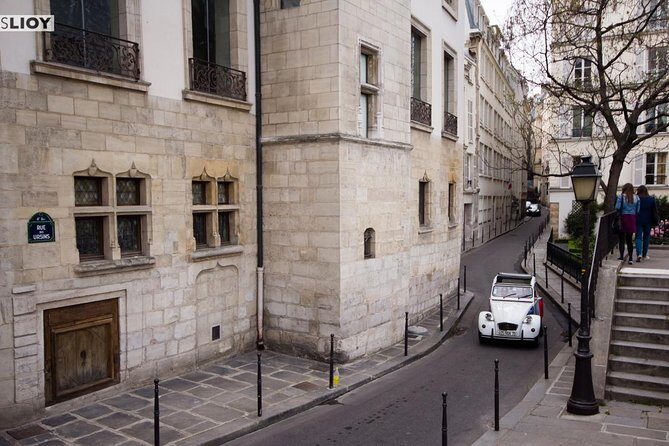 Paris Private Tour: Romantic Tour in a 2CV - An In-Depth Look at the Experience
