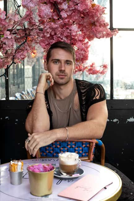 Paris: Professional Photoshoot in Iconic Locations - FAQ