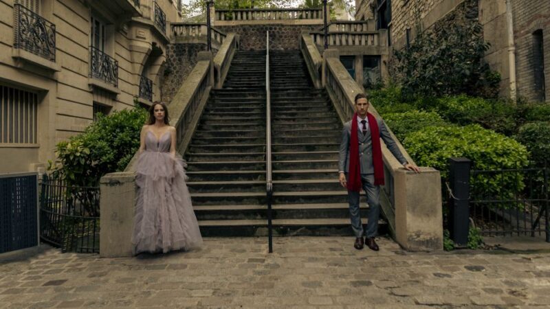 Paris: Professional Photoshoot with 300+ Photos + 1 present - The Experience in Detail