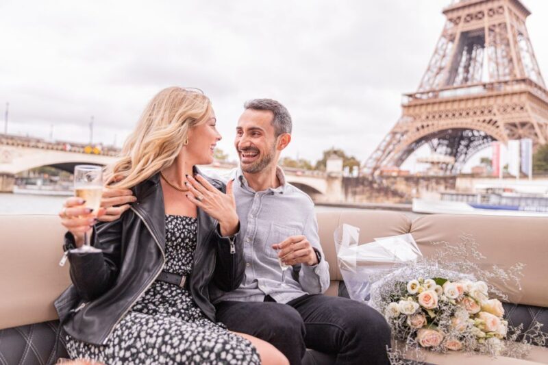 Paris Proposal / Private River Cruise + Photographer 1h - A Romantic Proposal on the Seine: An Inside Look at the Private Paris Cruise & Photographer Experience