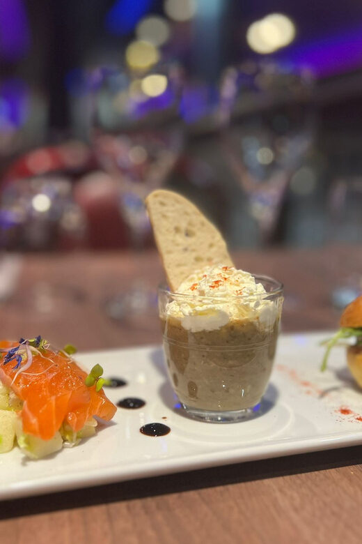 Paris: River Seine Cruise with 3-Course Lunch - Key Points