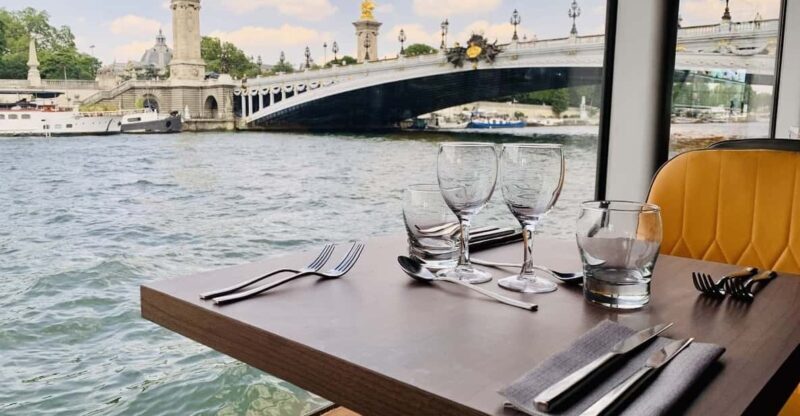 Paris: River Seine Cruise with 3-Course Lunch - An In-Depth Look at the Experience