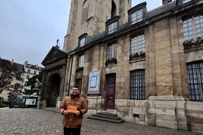 Paris Saint Germain Des Pres Walking Tour with Cruise Option - The Itinerary in Detail: What to Expect