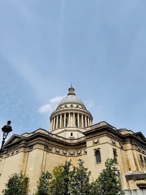 Paris: Saint-Germain. The luxury+intellectual side of Paris. - Key Points